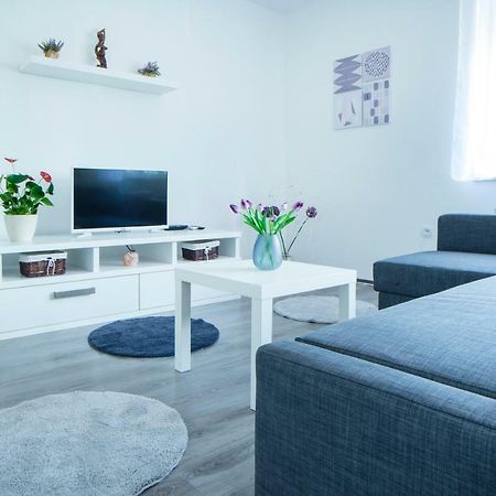 Apartman Visnja Szluin Kültér fotó